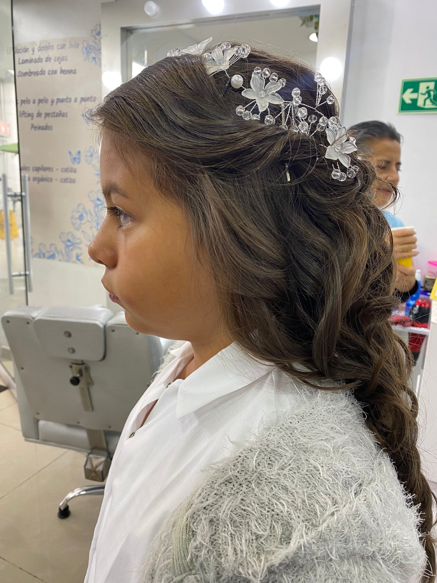 Trenzas Niñas pegadas y sueltas