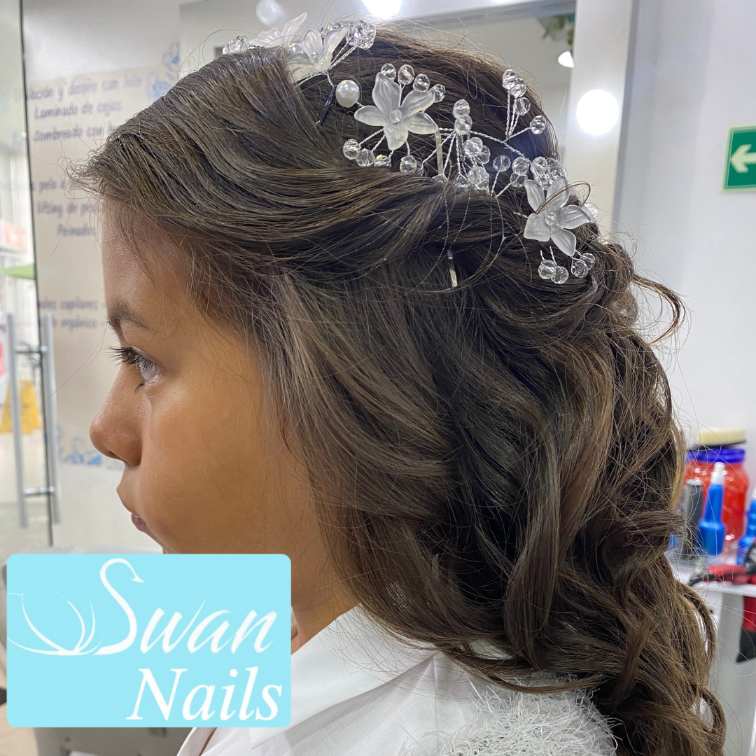 Trenzas Niñas pegadas y sueltas